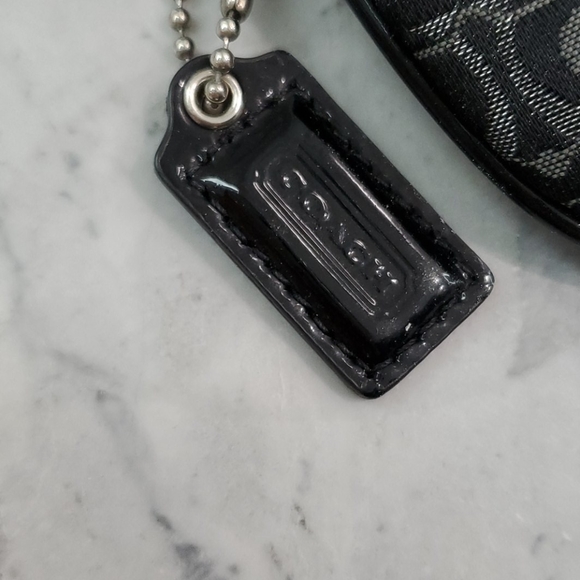 Coach wristlet - Picture 2 of 6